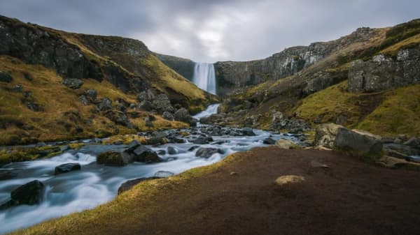 Svöðufoss & River